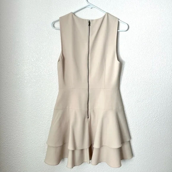 Alice + Olivia Dress Women’s 6 Cream Palmira Tiered Crepe Mini Sleeveless - Picture 3 of 9